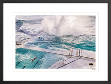 Load image into Gallery viewer, Icebergs Splash