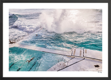 Load image into Gallery viewer, Icebergs Splash