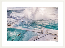 Load image into Gallery viewer, Icebergs Splash