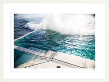 Load image into Gallery viewer, Icebergs Drama