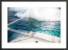 Load image into Gallery viewer, Icebergs Drama